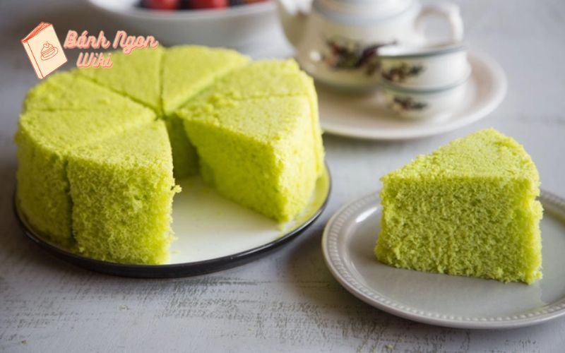 Thưởng thức bánh bông lan matcha