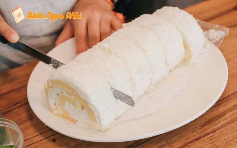 Cắt bánh dễ dàng, không lo nén bánh – tất cả nhờ dao cắt bánh