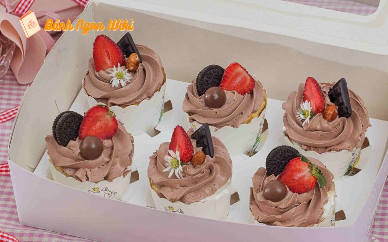 Bánh cupcake theo hương vị truyền thống, socola 