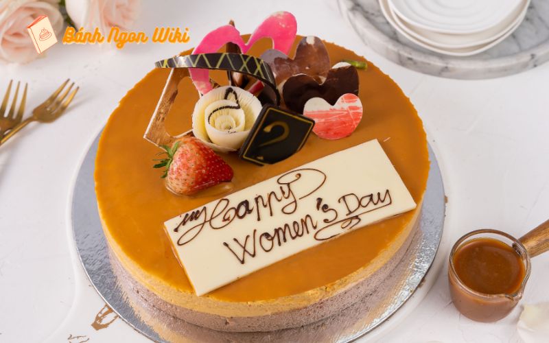 Bánh sinh nhật chữ 'Happy Women’s Day' sang trọng