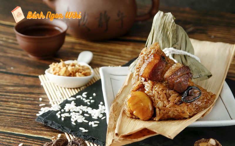 Ở Trung Quốc, bánh ú là món ăn truyền thống không thể thiếu trong Tết Đoan Ngọ