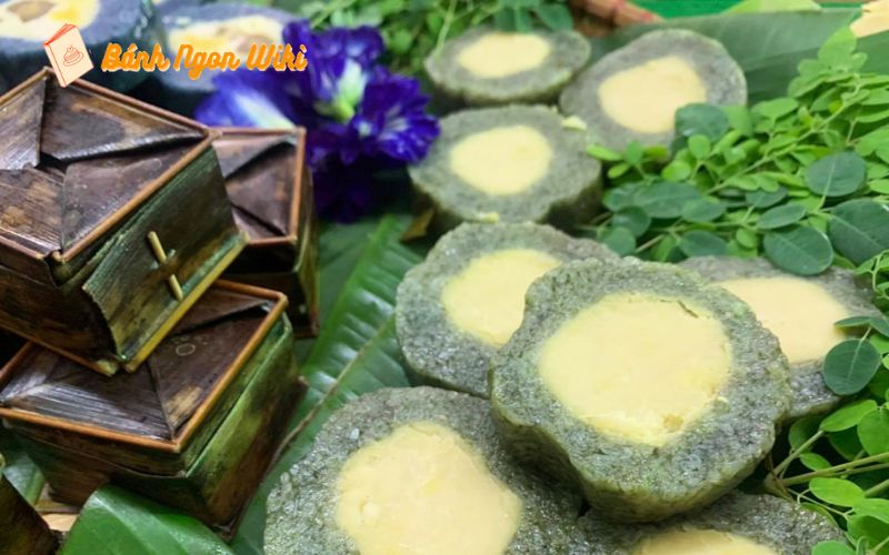 Bánh tét chùm ngây Miền Tây