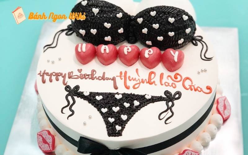 Không chỉ là bánh, đó là phong cách! Chào tuổi mới cùng Bikini Cake!