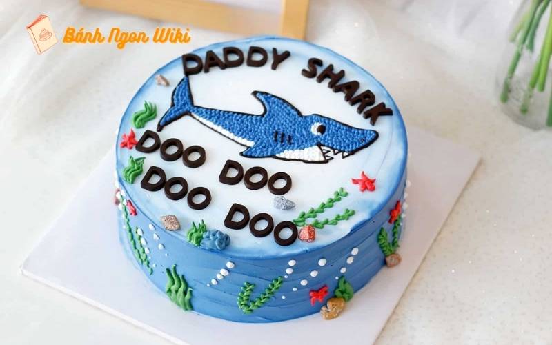 Bánh sinh nhật hình con cá mập - Hoàn hảo cho tín đồ mê Baby Shark