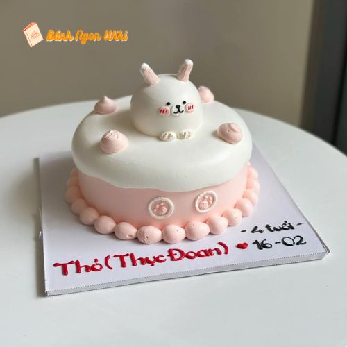 Bánh sinh nhật hình con thỏ tone trắng hồng cute