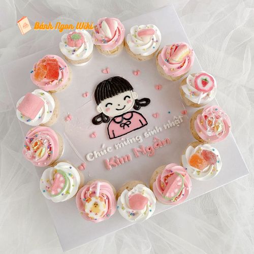 Chúc mừng sinh nhật con gái 6 tuổi với set bánh kem mini vẽ hình đáng yêu