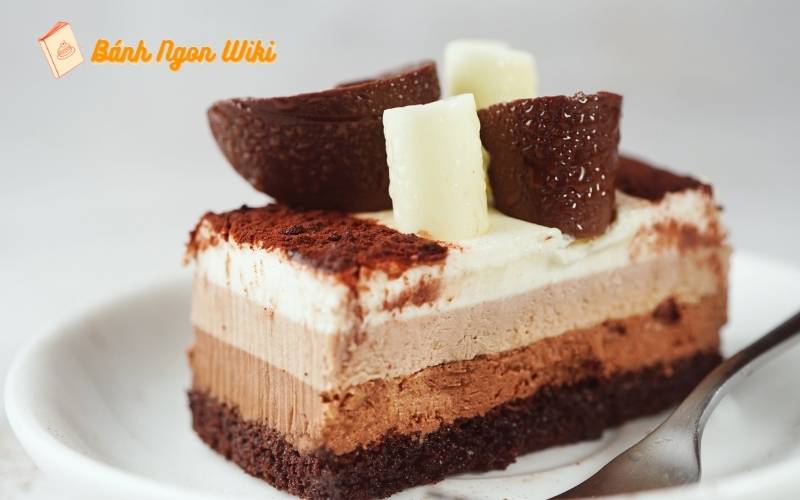 15+ Mẫu bánh sinh nhật cắt miếng tiện lợi cho mọi bữa tiệc 48 Nhẹ như mây, ngọt dịu như nắng sớm