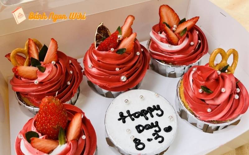 15+ Mẫu bánh sinh nhật cắt miếng tiện lợi cho mọi bữa tiệc 63 Nhỏ xinh, đáng yêu, ngọt ngào trong từng miếng cắn!