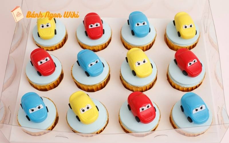 15+ Mẫu bánh sinh nhật cắt miếng tiện lợi cho mọi bữa tiệc 64 Đủ xinh, đủ ngon, đủ để làm tan chảy trái tim!