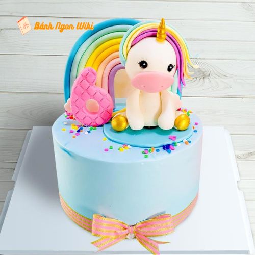 Bánh sinh nhật cầu vồng cho bé gái có hình unicorn vui nhộn