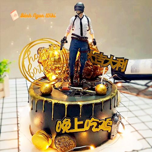 Bánh sinh nhật PUBG có tạo hình nhân vật cực cháy