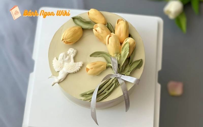 20+ Kiểu bánh sinh nhật hoa Tulip và bí quyết tạo dấu ấn thú vị 33 Bánh sinh nhật hoa tulip – Món quà hoàn hảo cho người thân yêu!