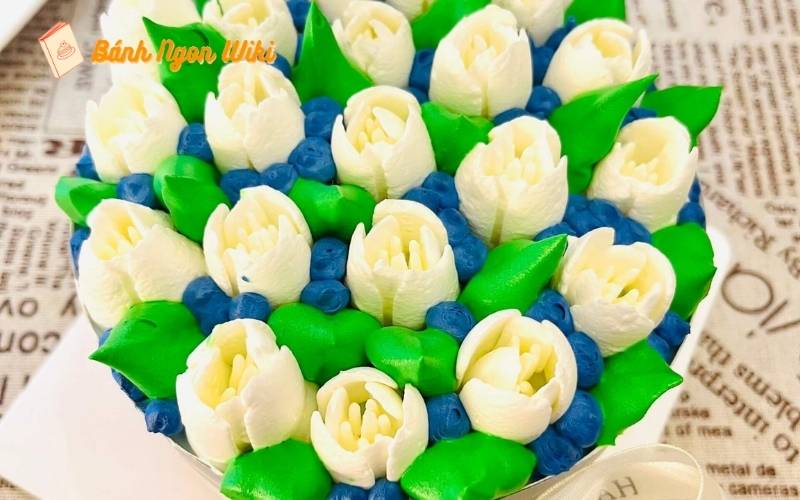 20+ Kiểu bánh sinh nhật hoa Tulip và bí quyết tạo dấu ấn thú vị 50 Sắc vàng ấm áp, bánh sinh nhật hoa tulip vàng ngập tràn yêu thương!