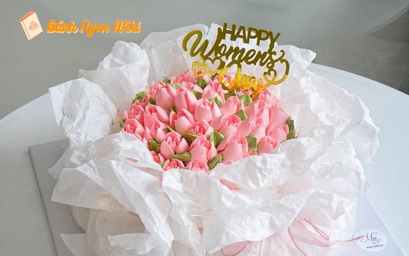 20+ Kiểu bánh sinh nhật hoa Tulip và bí quyết tạo dấu ấn thú vị 34 Bánh sinh nhật hoa tulip hồng – Dịu dàng, tinh tế cho ngày ý nghĩa!