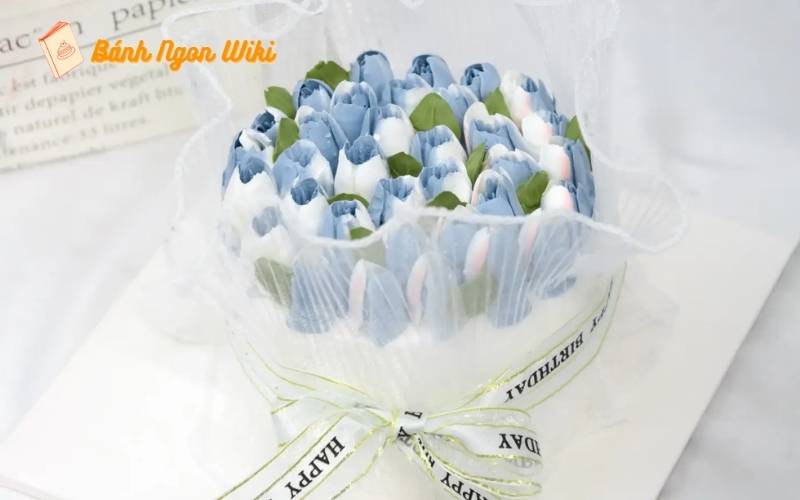20+ Kiểu bánh sinh nhật hoa Tulip và bí quyết tạo dấu ấn thú vị 39 Lạ mắt và tinh tế với bánh sinh nhật hoa tulip màu xanh cuốn hút!