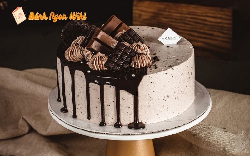 Tổng hợp những mẫu bánh sinh nhật Socola đẹp, hot nhất 2025 53 Khi từng giọt socola tan chảy tạo nên hương vị khó quên!