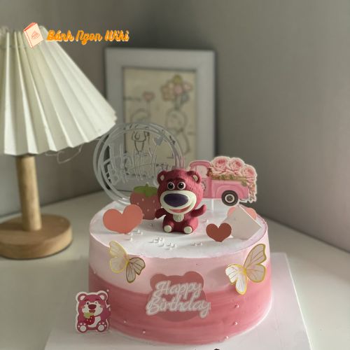 Bánh kem trang trí gấu dâu chibi đáng yêu hết nấc