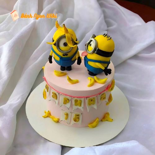 Hài hước với mẫu bánh kem 3D Minion và chuối